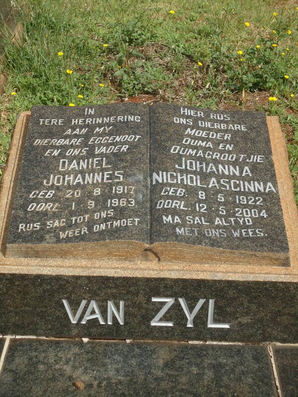 ZYL Daniel Johannes, van 1917-1963 & Johanna Nicholascinna 1922-2004