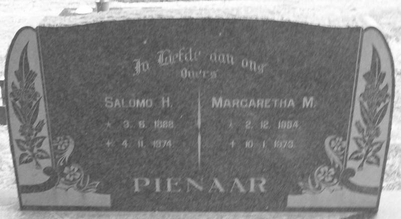 PIENAAR Solomo H. 1888-1974 & Margaretha M. 1904-1973
