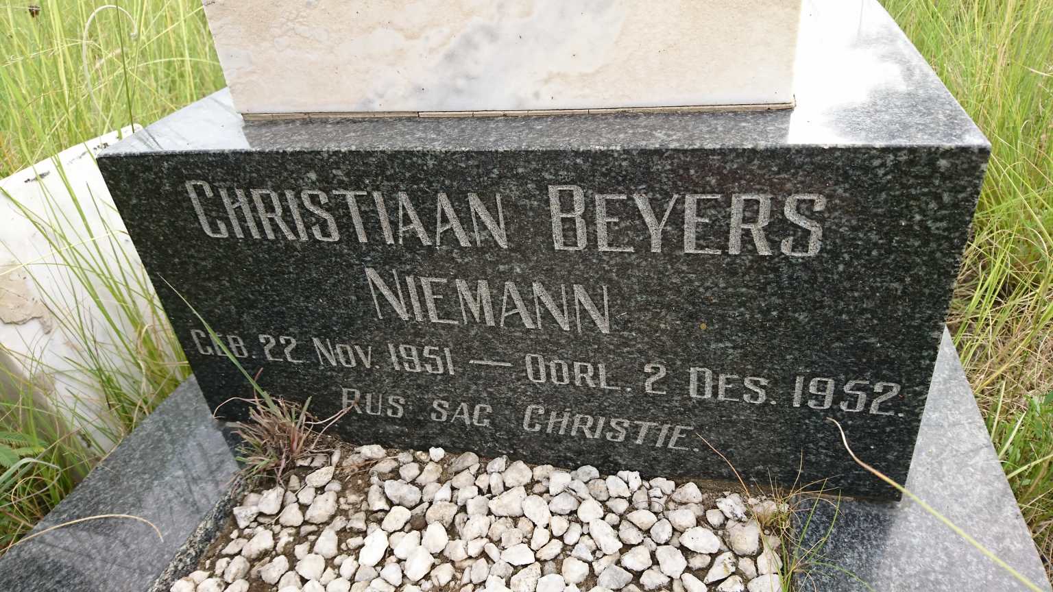 NIEMANN Christiaan Beyers 1951-1952