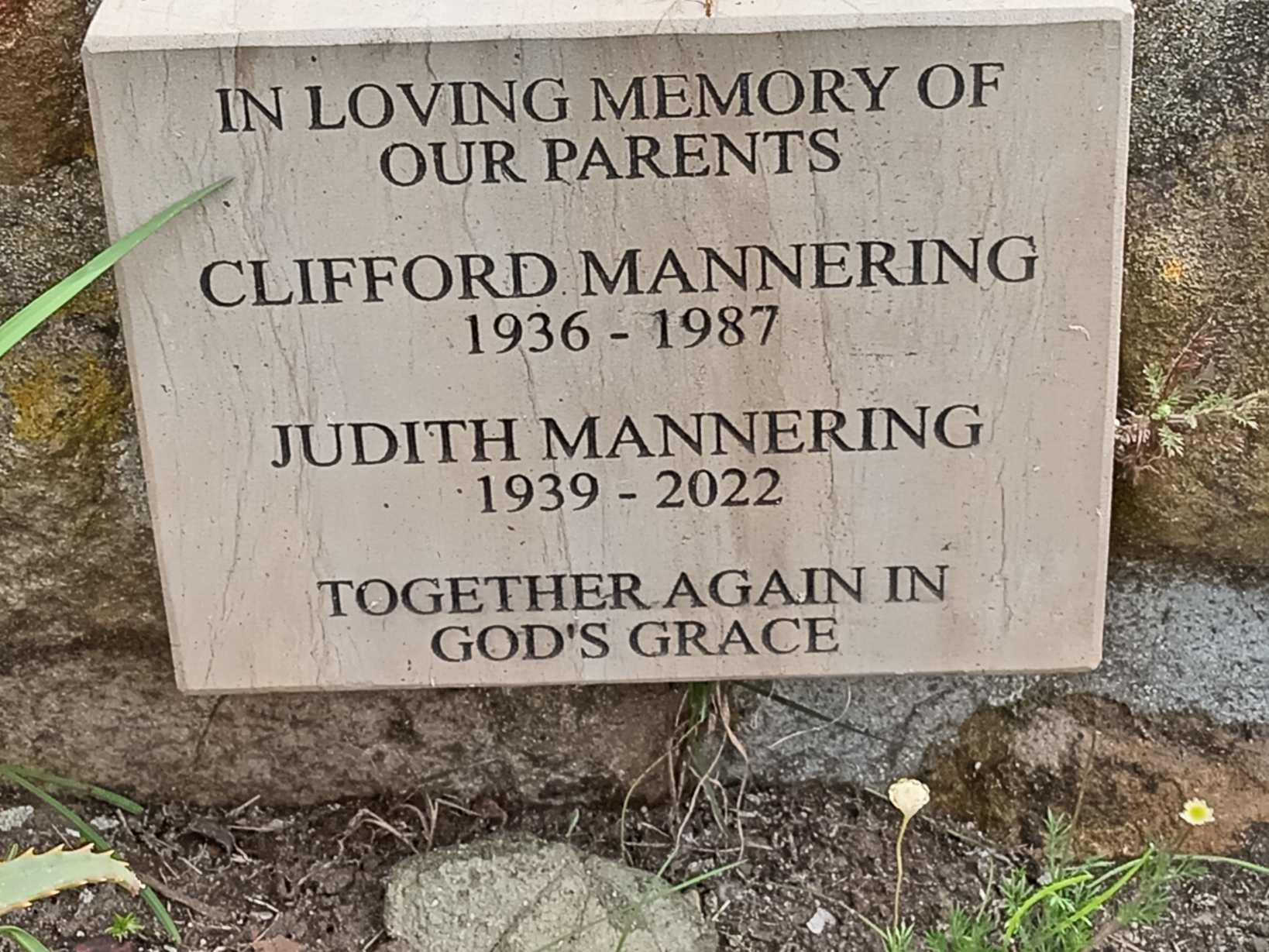 MANNERING Clifford 1936-1987 & Judith 1939-2022