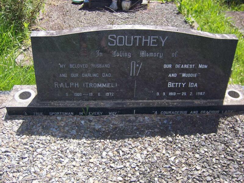 SOUTHEY Ralph 1909-1972 & Betty Ida 1913-1987