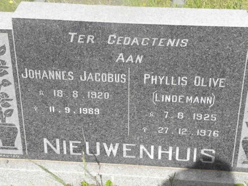 NIEUWENHUIS Johannes Jacobus 1920-1989 & Phyllis Olive LINDEMANN 1925-1976