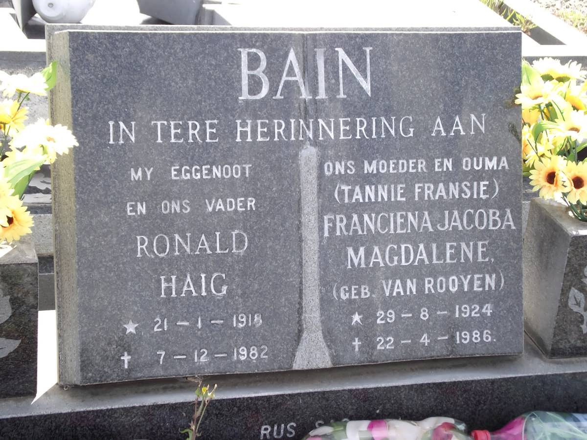 BAIN Ronald Haig 1918-1982 & Franciena Jacoba Magdalene VAN ROOYEN 1924-1986