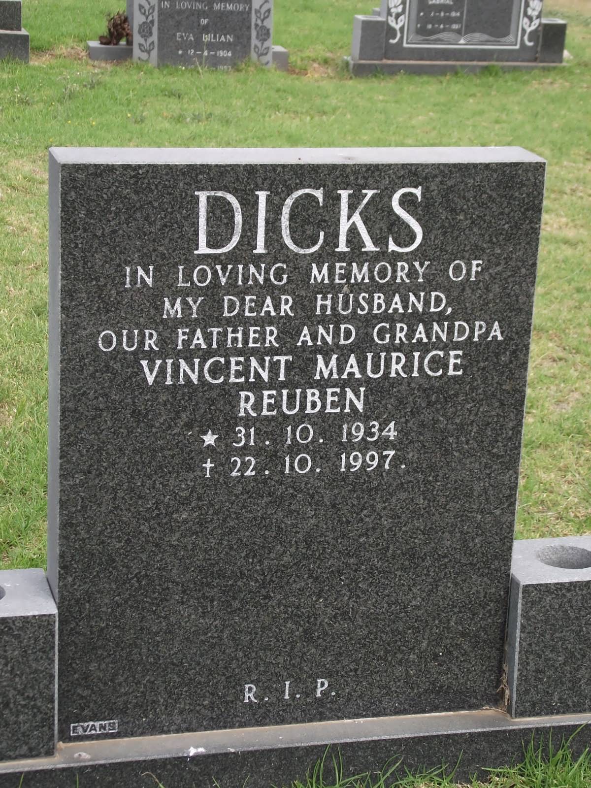 DICKS Vincent Maurice Reuben 1934-1997