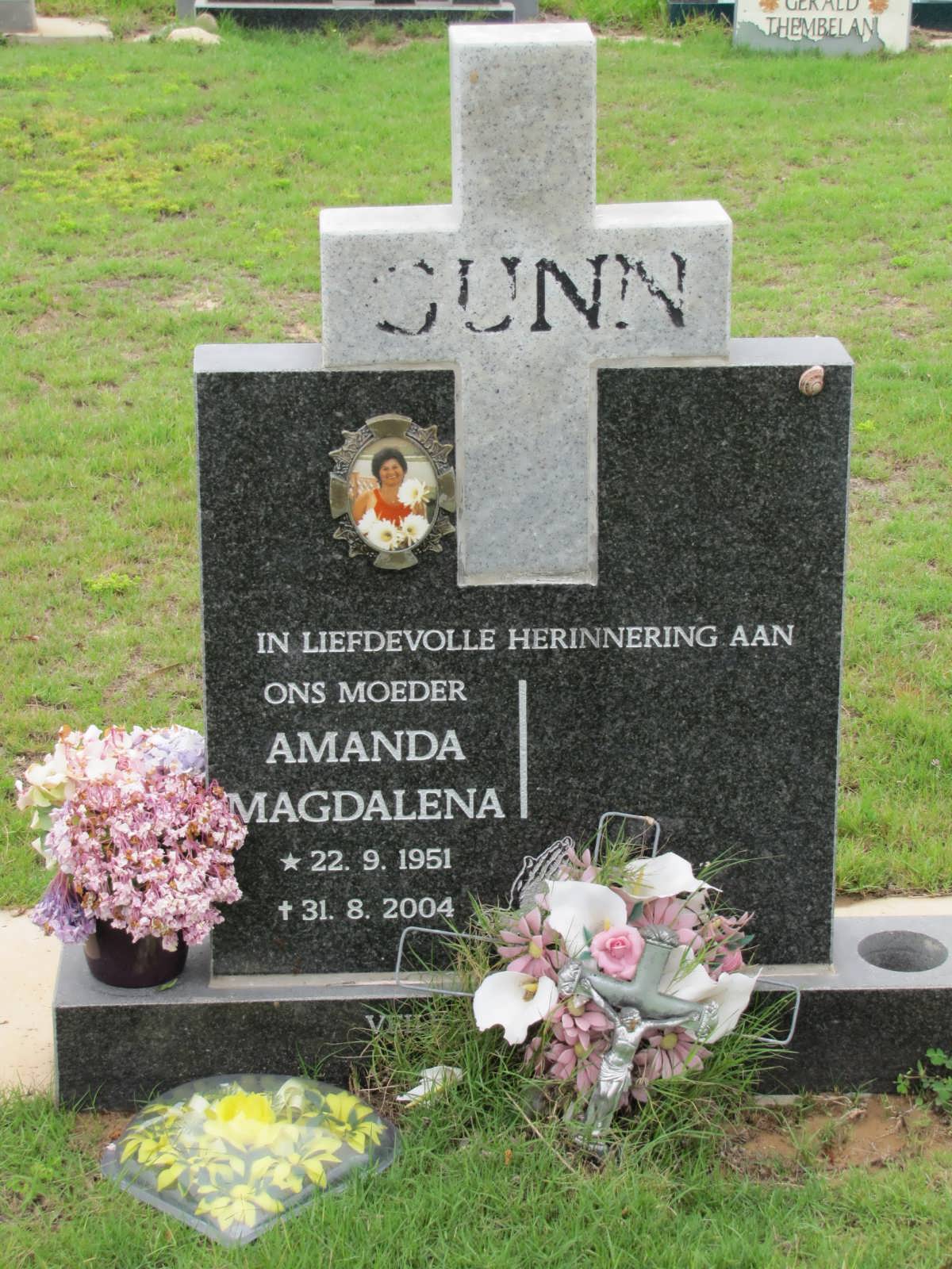 GUNN Amanda Magdalena 1951-2004