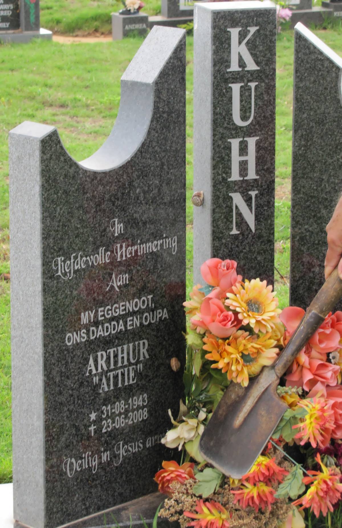 KUHN Arthur 1943-2008