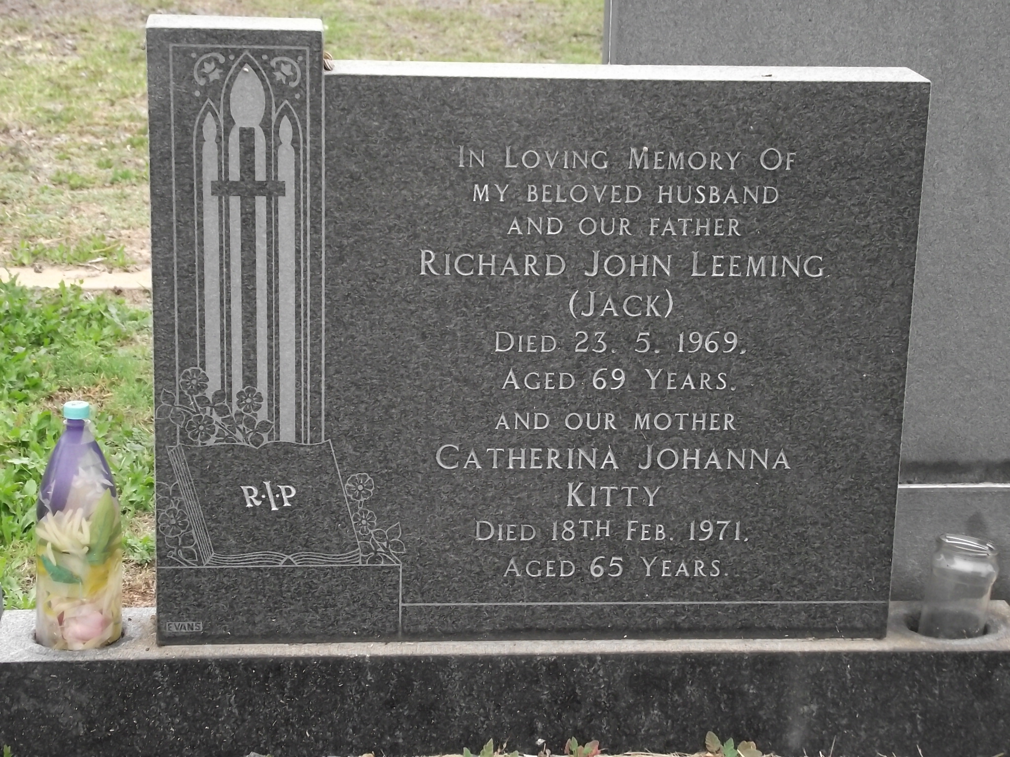 LEEMING Richard John -1969 & Catherina Johanna -1971