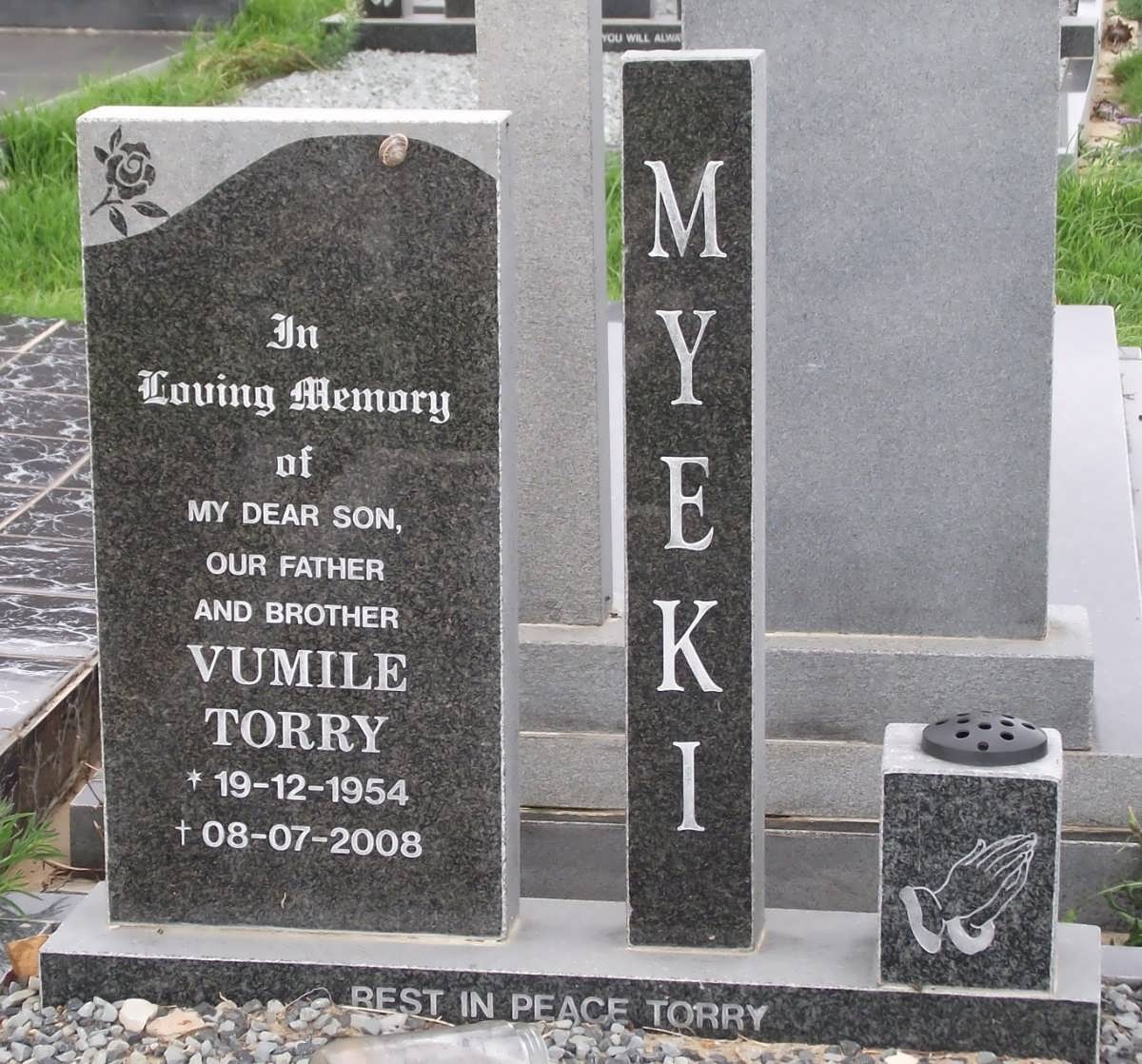 MYEKI Vumile Torry 1954-2008