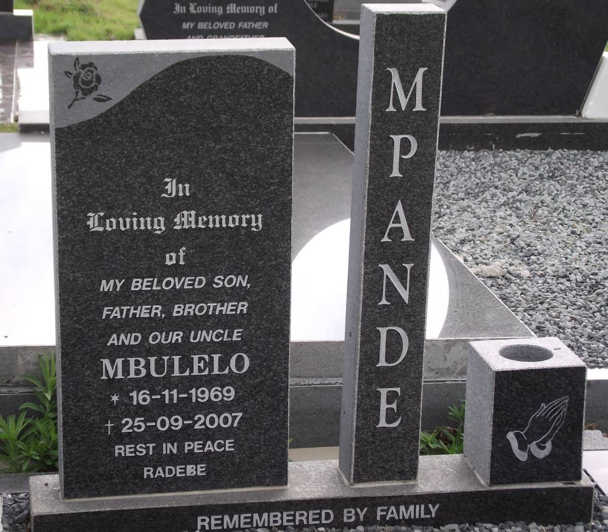 MPANDE Mbulelo 1969-2007