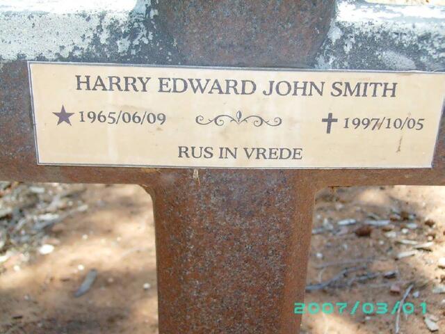 SMITH Harry Edward John 1965-1997