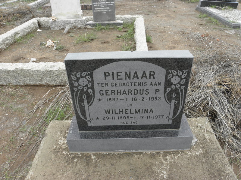 PIENAAR Gerhardus P. 1897-1953 & Wilhelmina 1898-1977