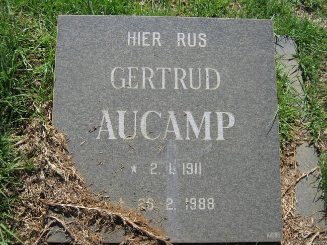 AUCAMP Gertrud 1911-1988