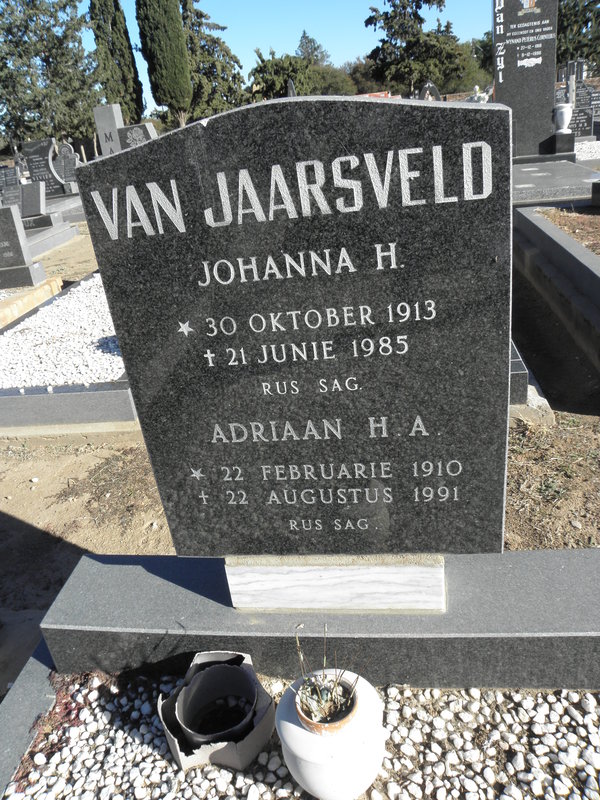 JAARSVELD Adriaan H.A., van 1910-1991 & Johanna H. 1913-1985