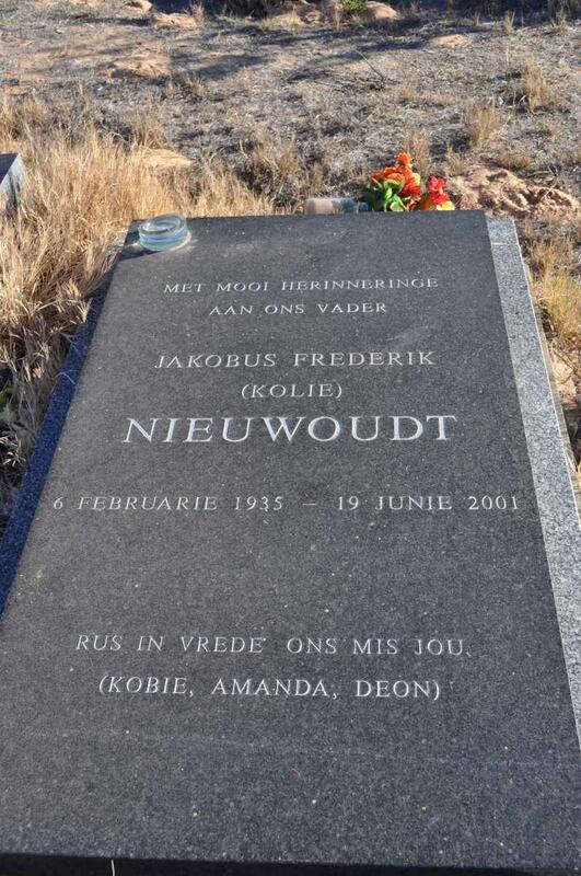 NIEUWOUDT Jakobus Frederik 1935-2001