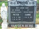 BERG Pieter, van den 1929-1993 & Sannie 1925-