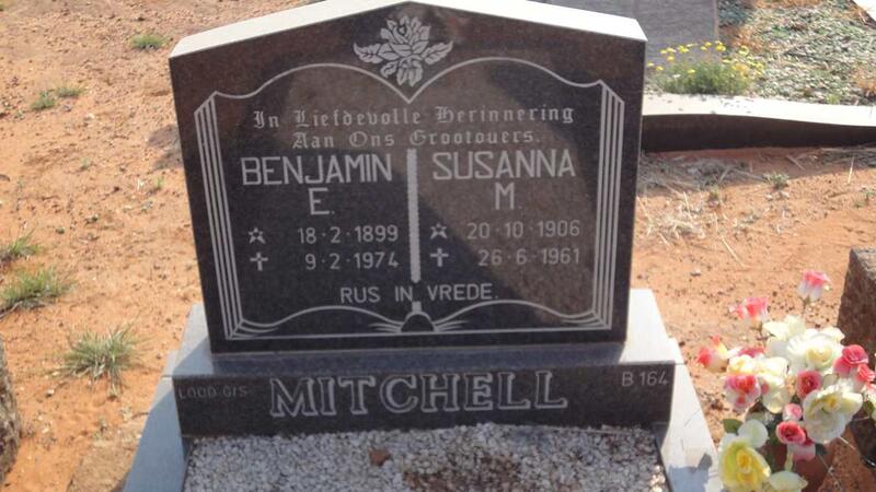MITCHELL Benjamin E. 1899-1974 & Susanna M. 1906-1961