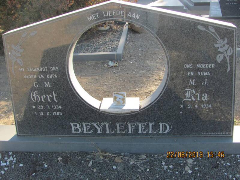 BEYLEFELD G.M. 1934-1985 & M.J. 1934-