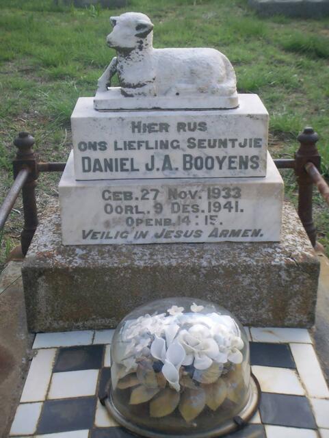 BOOYENS Daniel J.A. 1933-1941