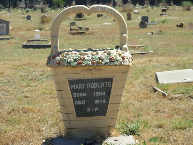 ROBERTS Mary 1904-1974