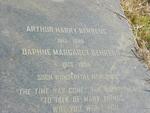 BEHRENS Arthur Harry 1914-1989 & Daphne Margaret 1913-1994