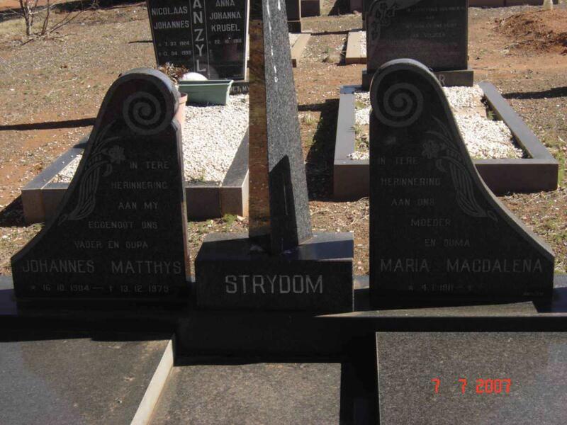 STRYDOM Johannes Matthys 1904-1979 & Maria Magdalena 1911-