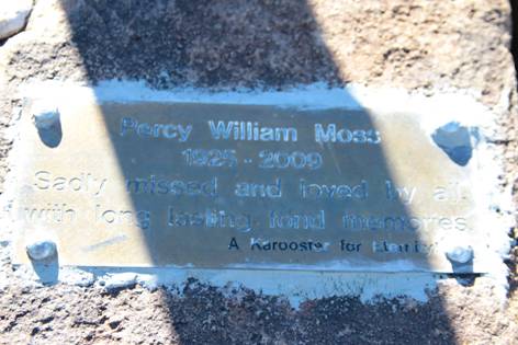 MOSS Percy William 1925-2009