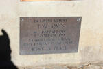 JONES Tom 1927-2011