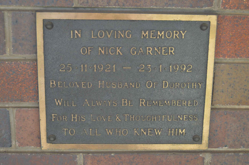 GARNER Nick 1921-1992