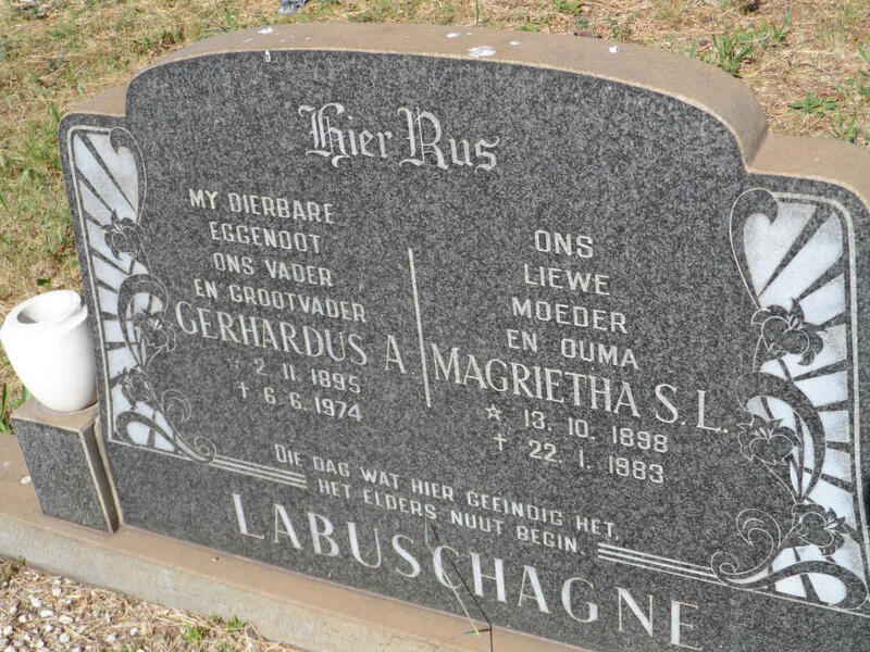 LABUSCHAGNE Gerhardus A. 1895-1974 & Magrietha S.L. 1898-1983