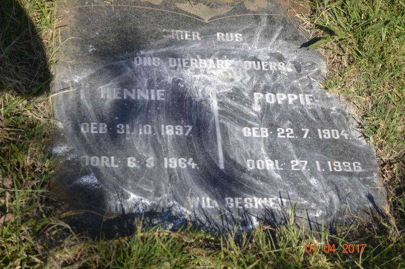 ? Hennie 1897-1964 & Poppie 1904-1986