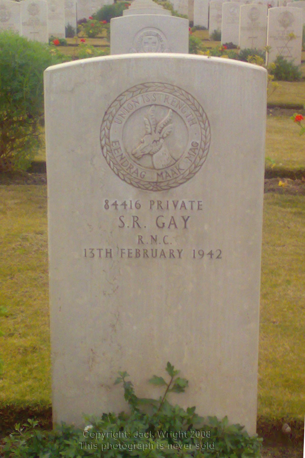 GAY S.R. -1942