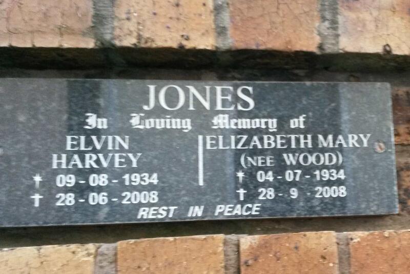 JONES Elvin Harvey 1934-2008 & Elizabeth Mary WOOD 1934-2008