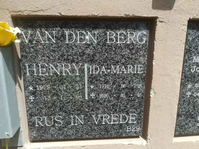 BERG Henry, van den 1972-2013 & Ida Marie 1973-2020