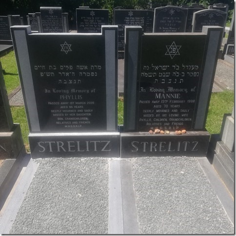 STRELITZ Mannie- 1988 & Phyllis -2020