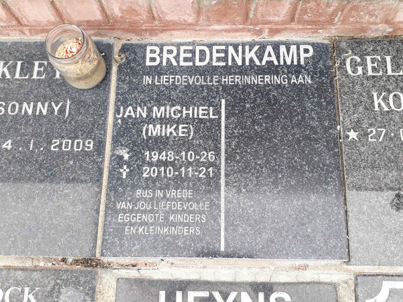 BREDENKAMP Jan Michiel 1948-2010