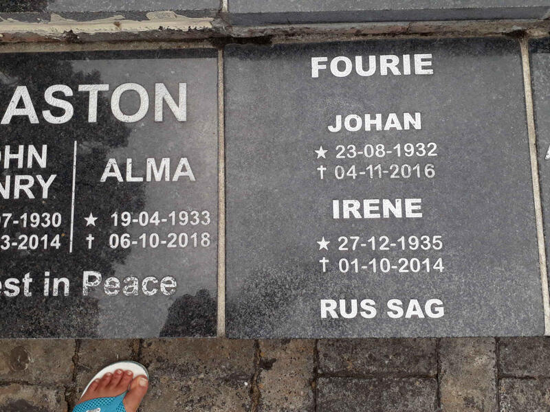 FOURIE Johan 1932-2016 & Irene 1935-2014