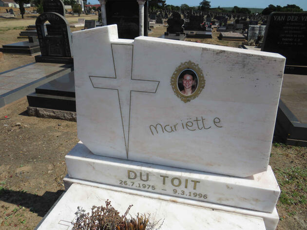 TOIT Mariëtte, du 1975-1996