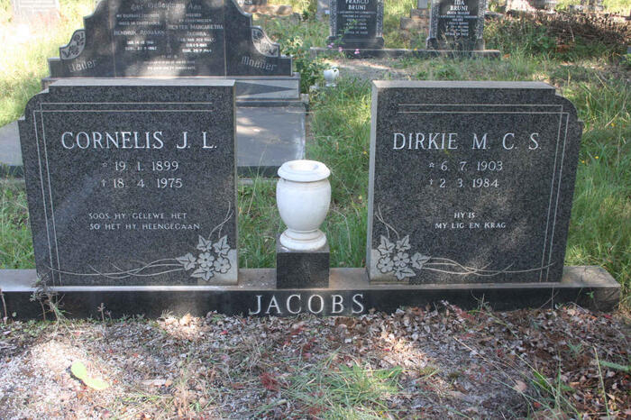 JACOBS Cornelis J.L. 1899-1975 & Dirkie M.C.S. 1903-1984
