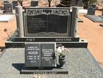 STEENKAMP Piet 1922-1980 :: STEENKAMP Koos 1949-2002