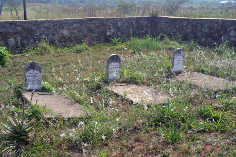 3. Overview Graves on Daisy Koppie