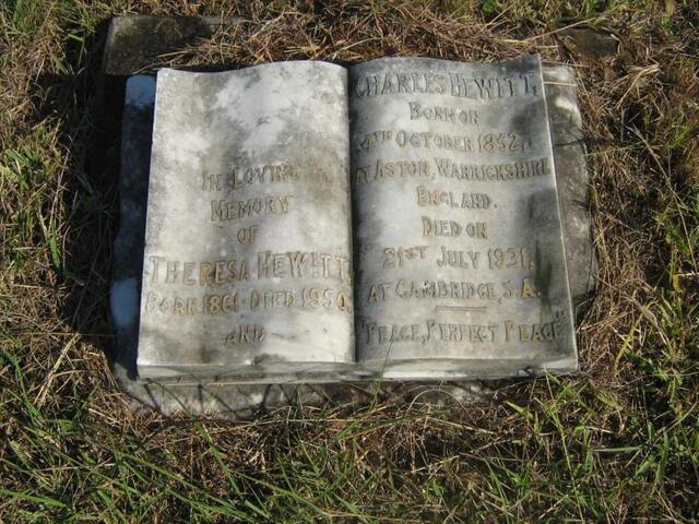 HEWITT Charles 1952-1921 & Theresa  1861-1950