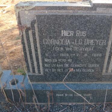 DREYER Nicholas J. 1904-1948 &amp; Cornelia J.C. VAN DE VYVER 1908-1966