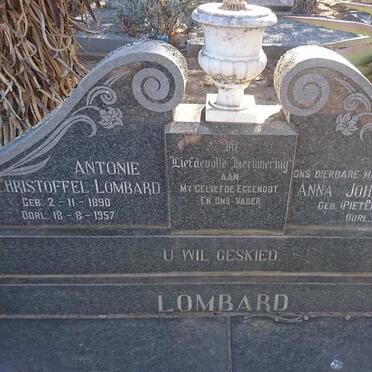 LOMBARD Antonie Christoffel 1890-1957 &amp; Anna Johanna Maria PIETERSE 1893-1972