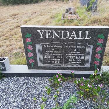 YENDALL Lionel William 1924-2004 &amp; Audrey Sarah 1924-2013