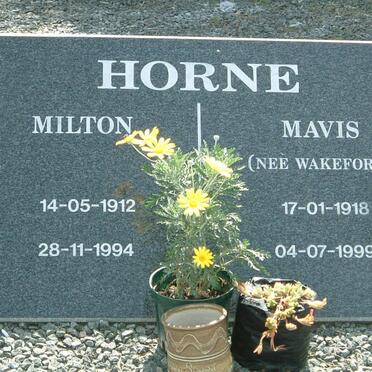 HORNE Milton 1912-1994 &amp; Mavis WAKEFORD 1918-1999