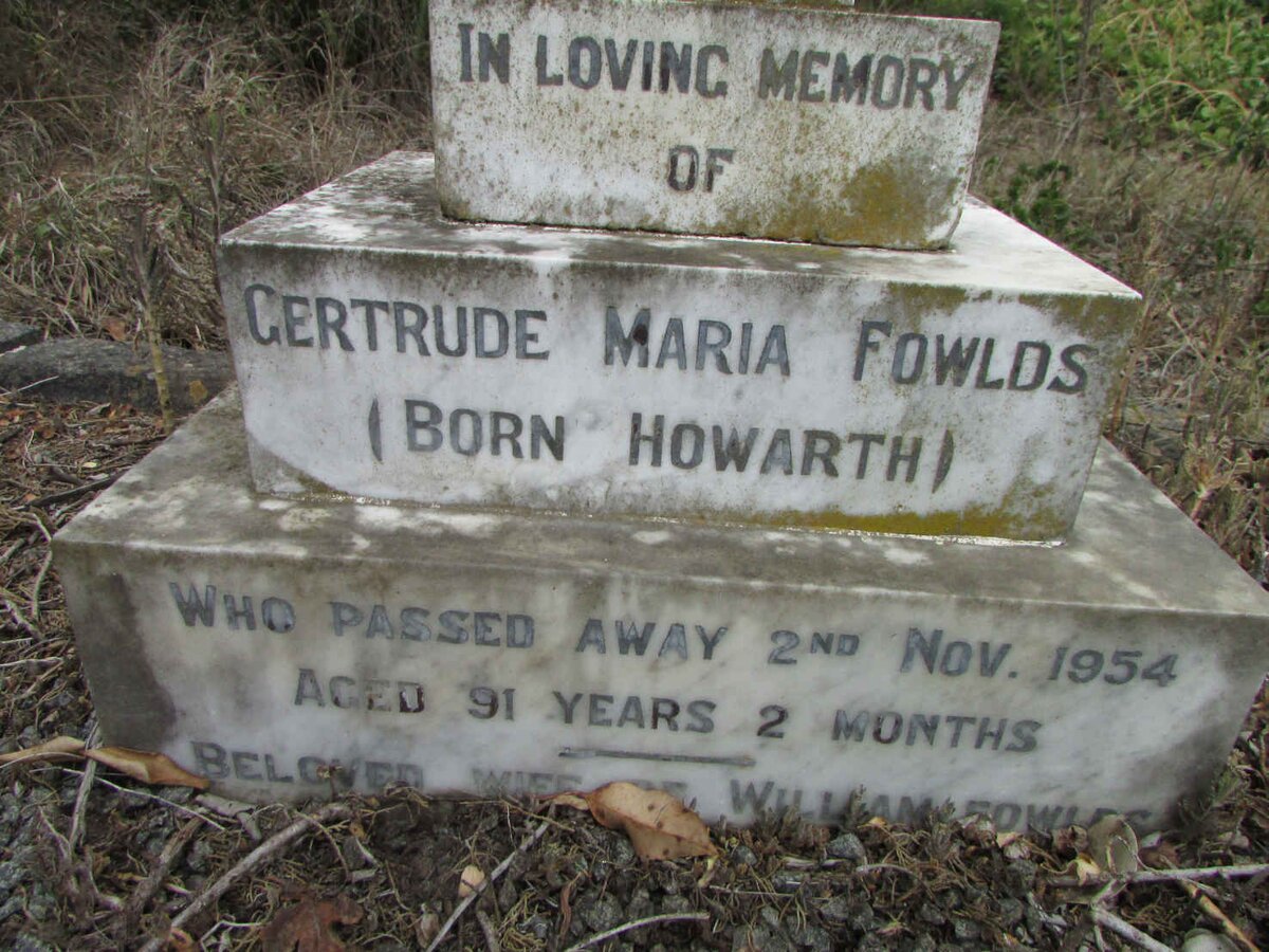 FOWLDS Gertrude Maria nee HOWARTH -1954