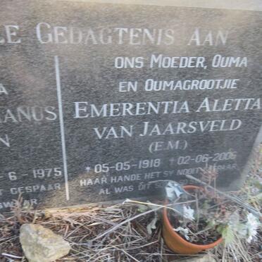 OOSTHUYSEN Johannes Stephanus 1908-1975 &amp; Emerentia Aletta VAN JAARSVELD 1918-2006