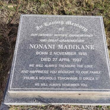 MADIKANE Nonani 1918-1997
