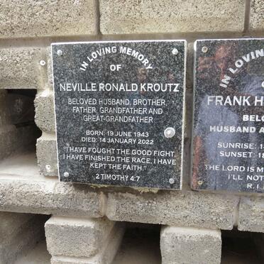 KROUTZ Neville Ronald 1943-2022