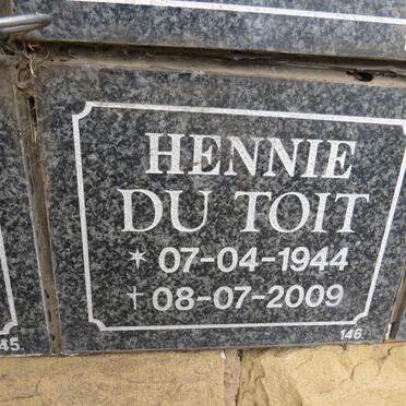 TOIT Hennie, du 1944-2009